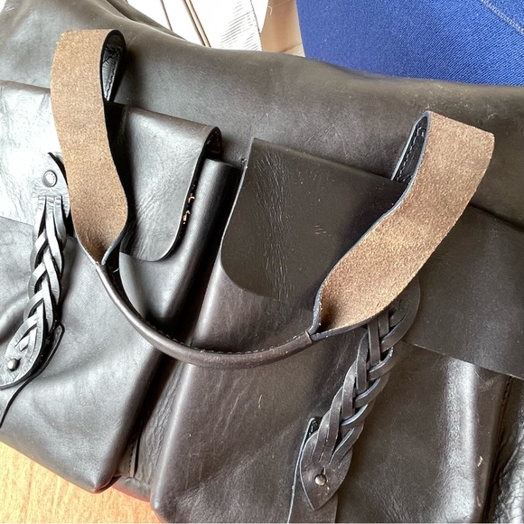 The Weekender Bag - Picture 3 of 6